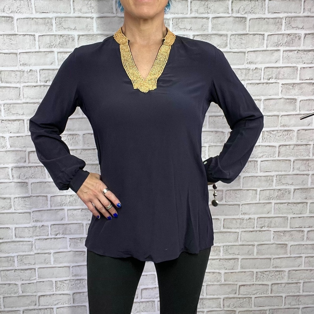 |•LANDS' END•| Beaded Collar V-Neck Top Size 6